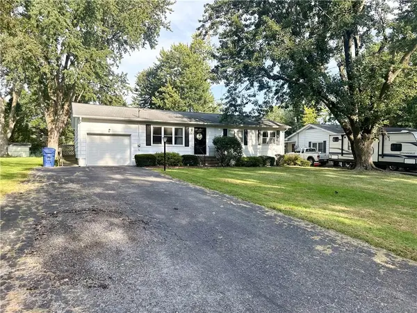 157 Hunt Street, Brookfield, MO 64628