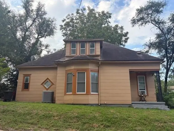 1123 Prospect Avenue, St Joseph, MO 64501
