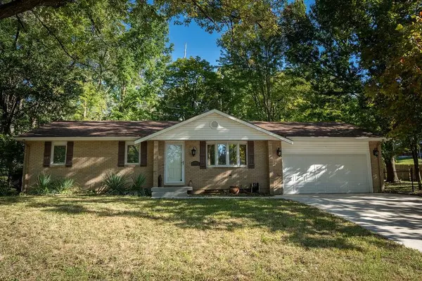 11607 Ridge Drive, Sugar Creek, MO 64054