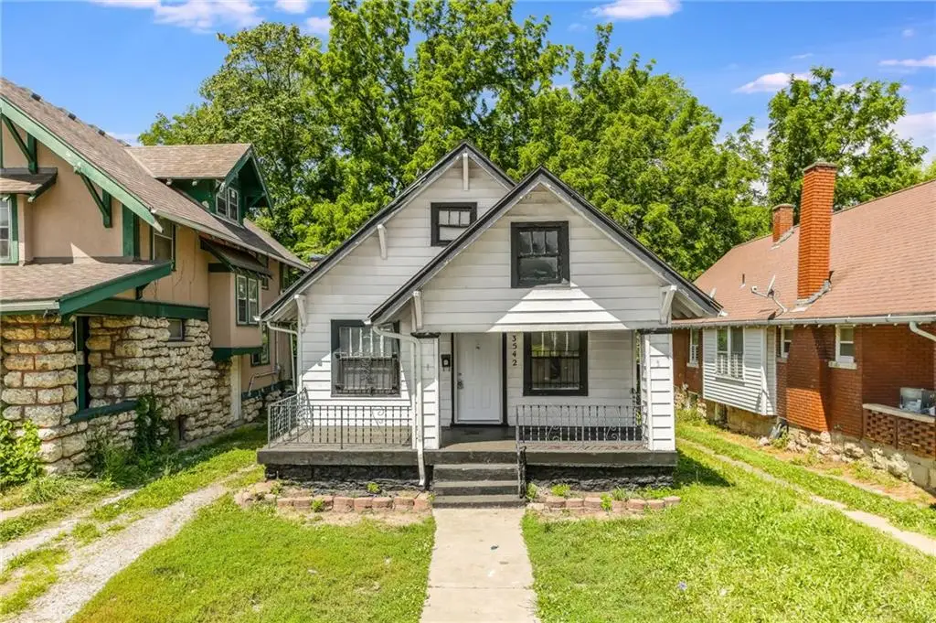 3542 College Avenue, Kansas City, MO 64128 - #1