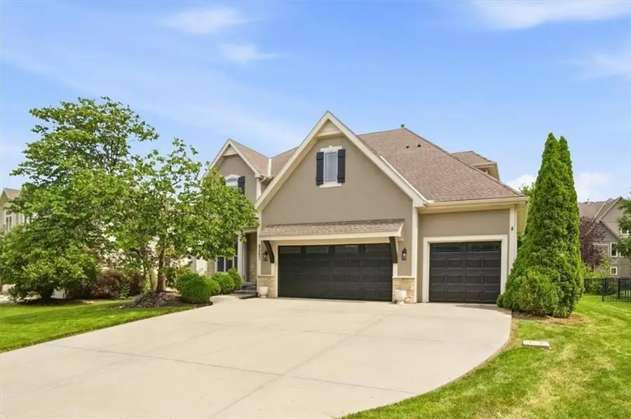 9307 W 155th Court, Overland Park, KS 66221 - #2