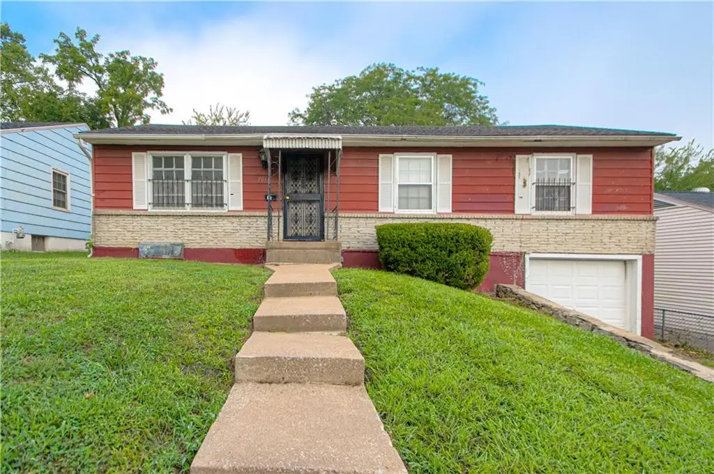 7016 Monroe Avenue, Kansas City, MO 64132 - #1