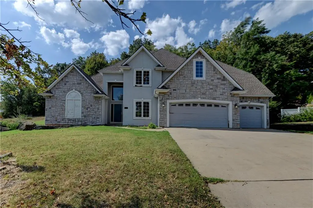 6826 N Charleston Drive, Kansas City, MO 64119 - #1
