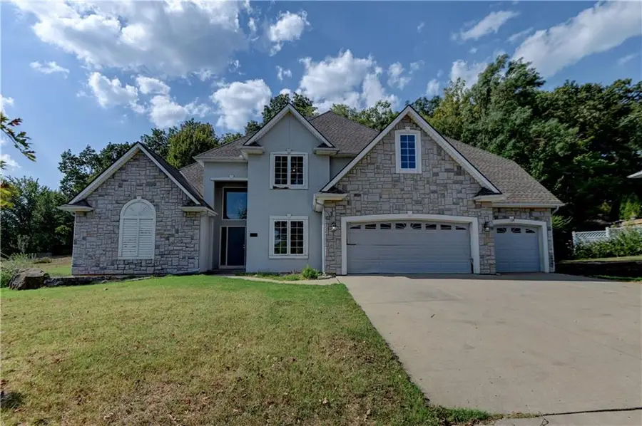 6826 N Charleston Drive, Kansas City, MO 64119 - #2