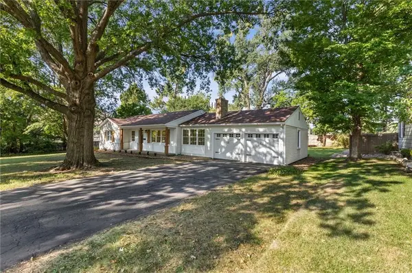 5644 Barkley Street, Mission, KS 66202