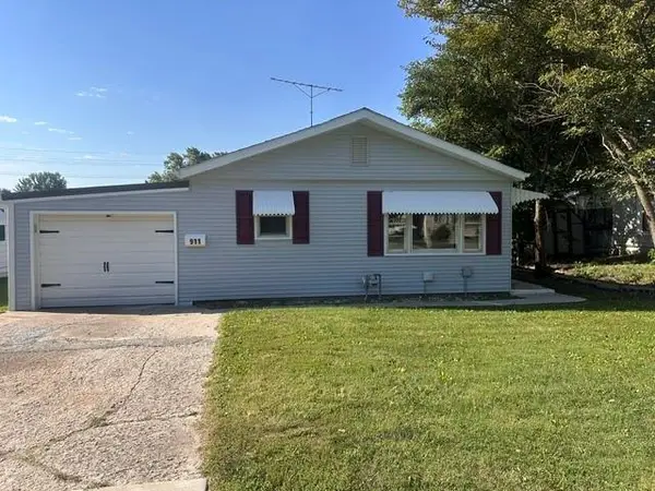 911 W 3rd Street, Cameron, MO 64429