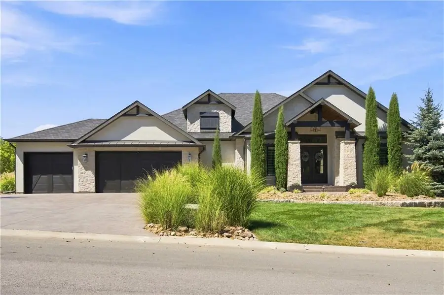 404 South Shore Drive, Lake Winnebago, MO 64034 - #2