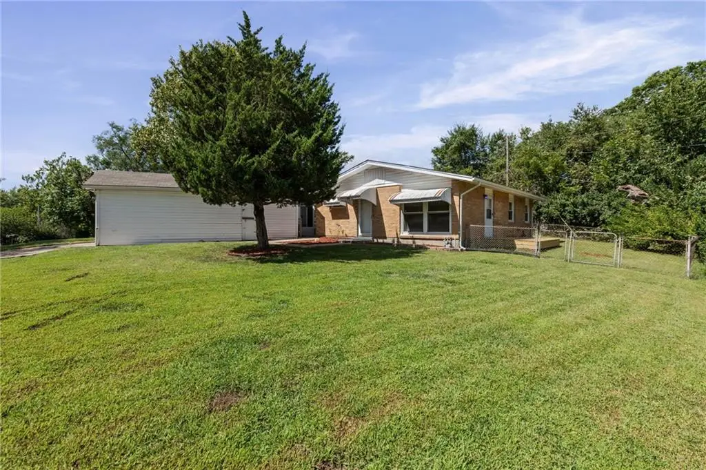 800 Marilynn Avenue, Liberty, MO 64068 - #1