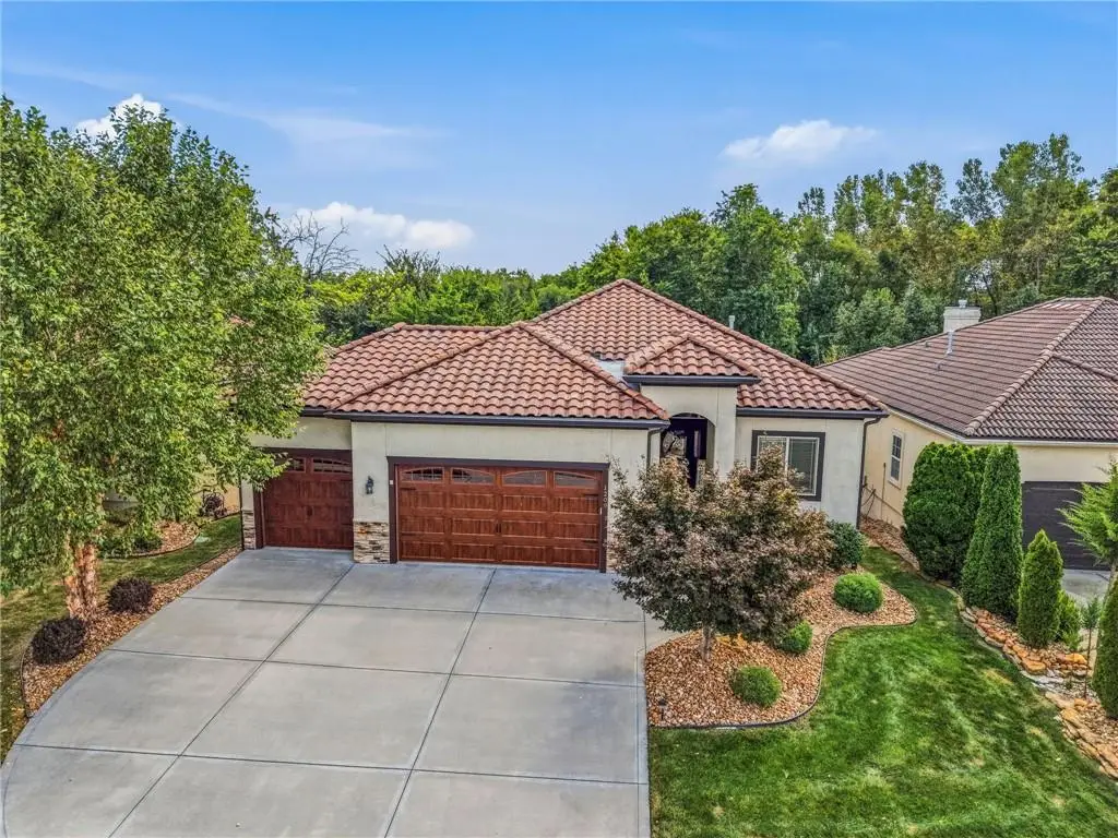 1209 SW 40th Street, Lees Summit, MO 64082 - #1