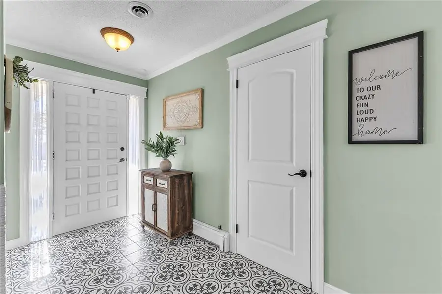 5 S Carriage Drive, Saint Joseph, MO 64506 - #3