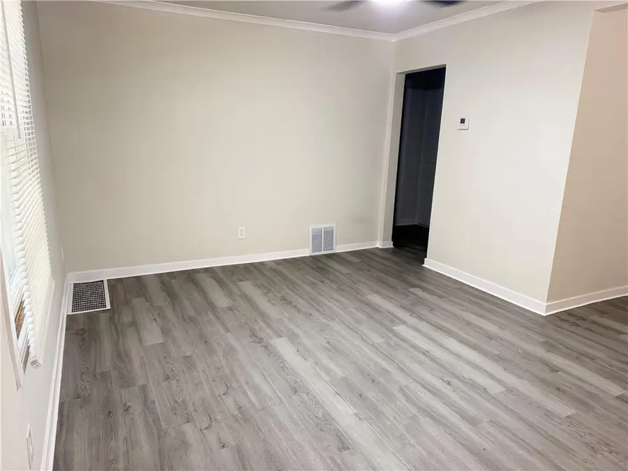 6709 Walrond Avenue, Kansas City, MO 64132 - #3