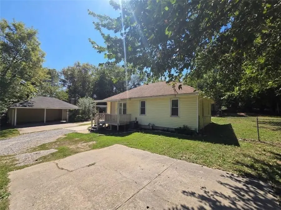1112 Leslie Street, Independence, MO 64050 - #3
