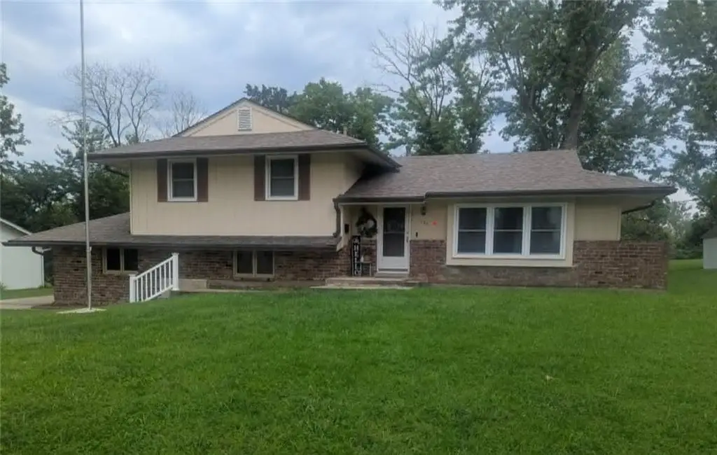1104 W Forrest Lane, Excelsior Springs, MO 64024 - #1