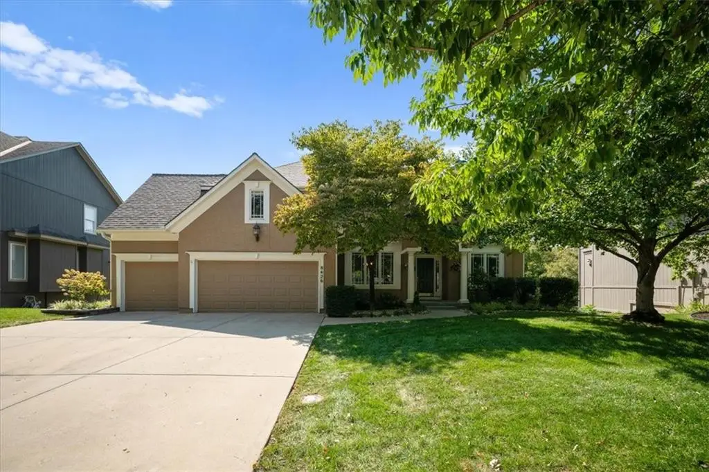 8426 Haven Street, Lenexa, KS 66219 - #1
