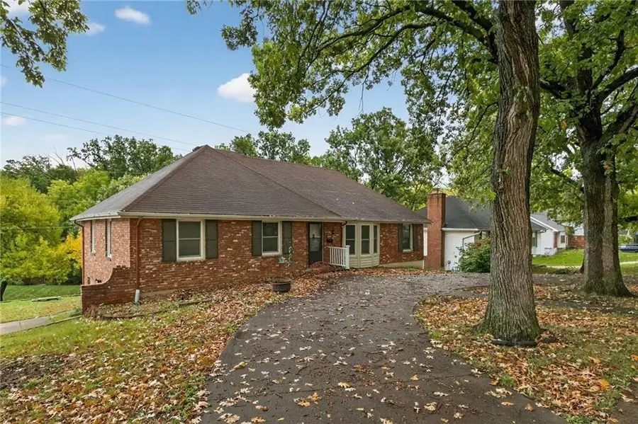 6761 N Woodland Avenue, Kansas City, MO 64118 - #3