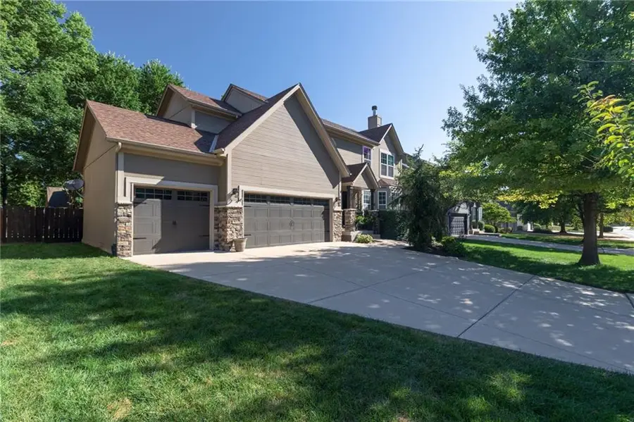 2636 W Whitney Street, Olathe, KS 66061 - #3