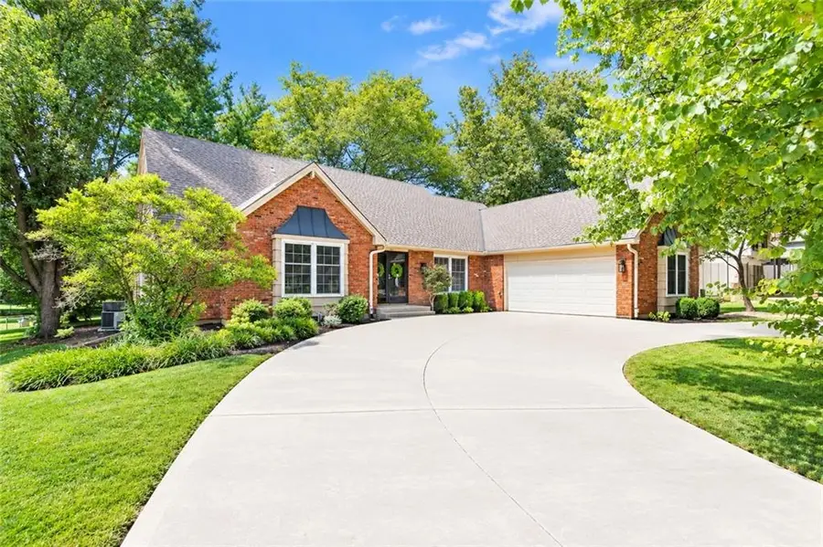 10500 Farley Street, Overland Park, KS 66212 - #2