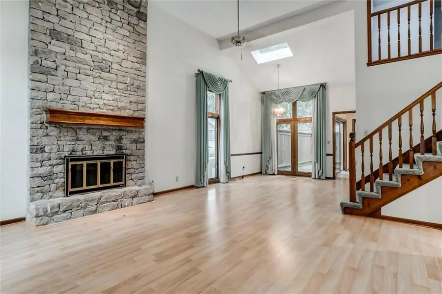 12014 Hemlock Street, Overland Park, KS 66213 - #3