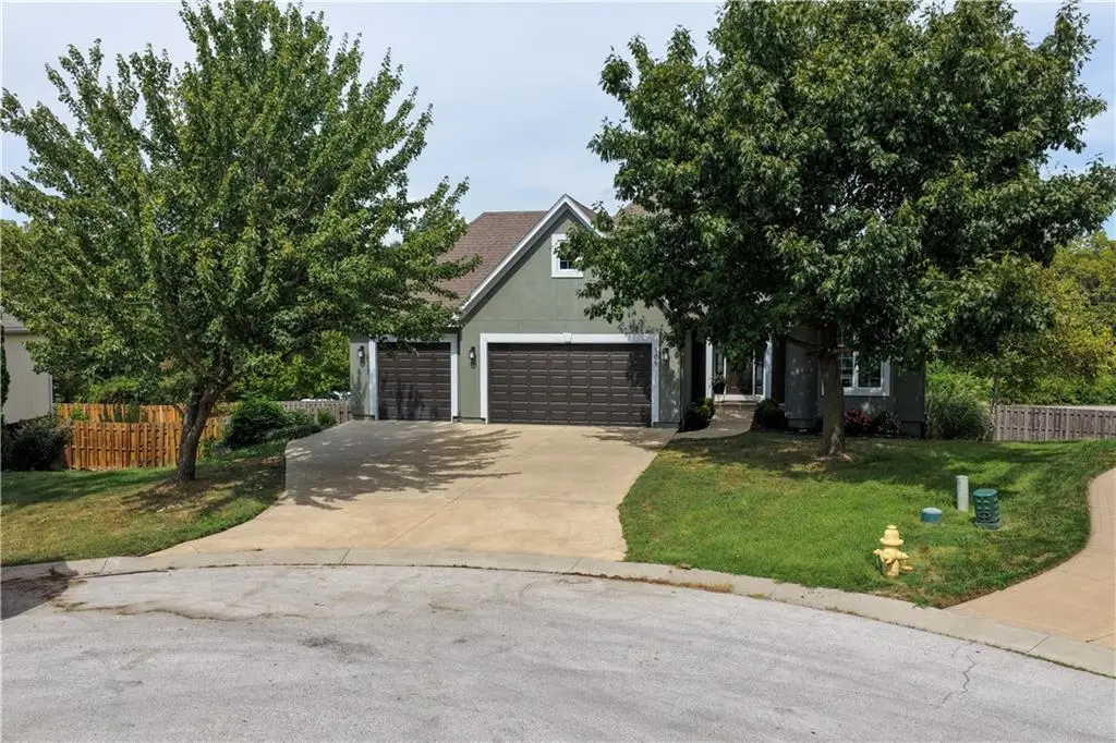 109 SE Chelsea Drive, Lees Summit, MO 64063 - #1