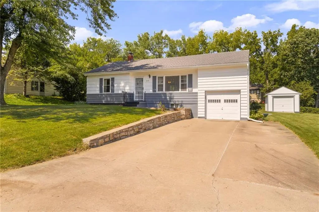 10112 E 79th Terrace, Raytown, MO 64138 - #1