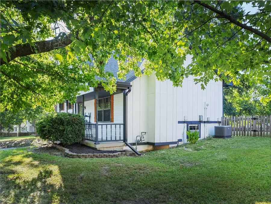 409 NE Crescent Street, Lees Summit, MO 64086 - #2