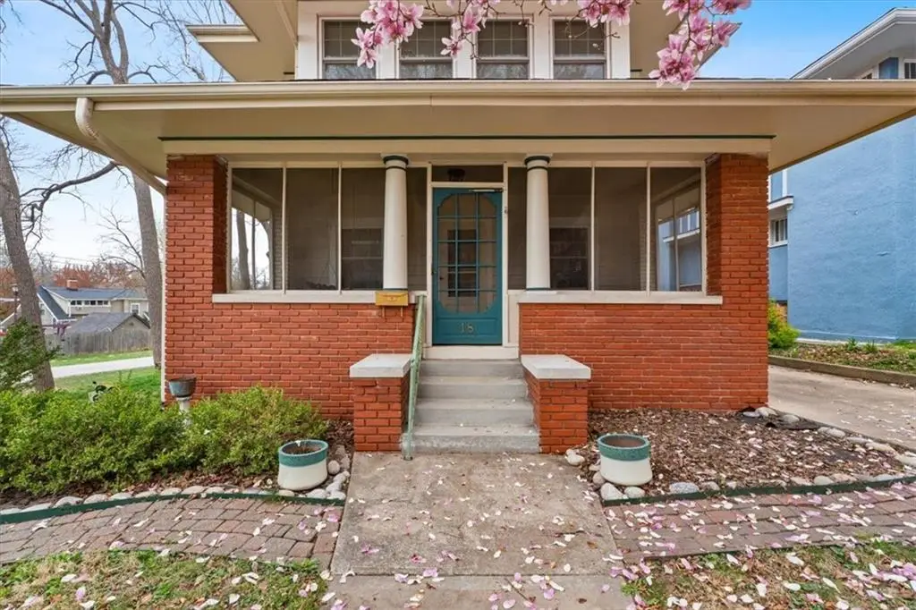 18 W 61st Terrace, Kansas City, MO 64113 - #1