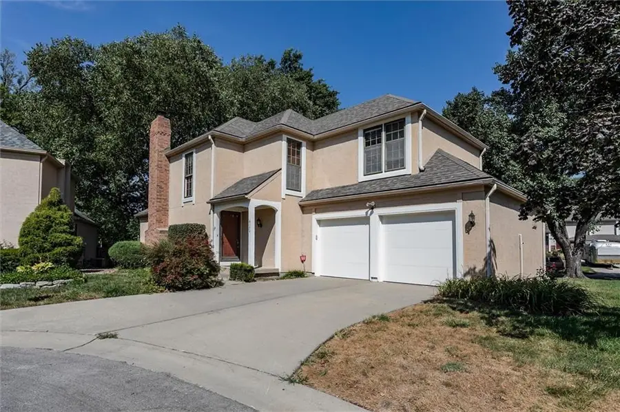 9172 W 102nd Terrace, Overland Park, KS 66212 - #2
