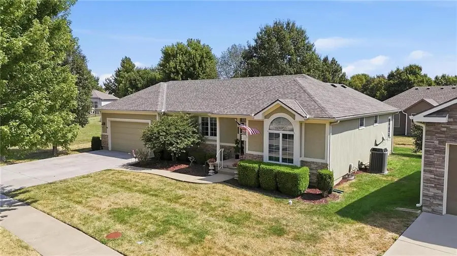 29419 Palmer Drive, Paola, KS 66071 - #2