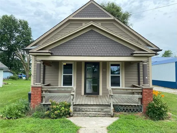 300 W Hortense Street, Orrick, MO 64077
