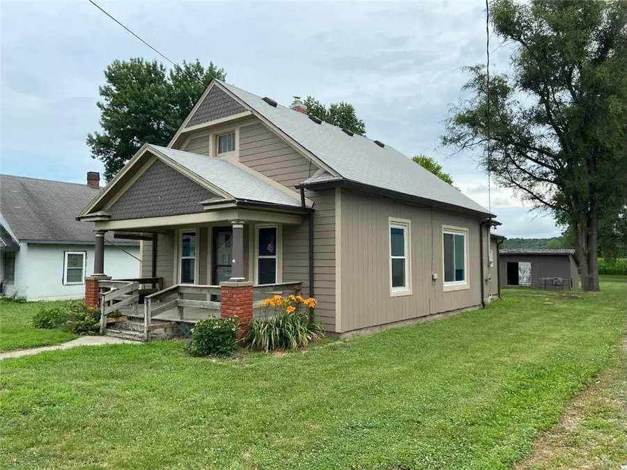 300 W Hortense Street, Orrick, MO 64077 - #2