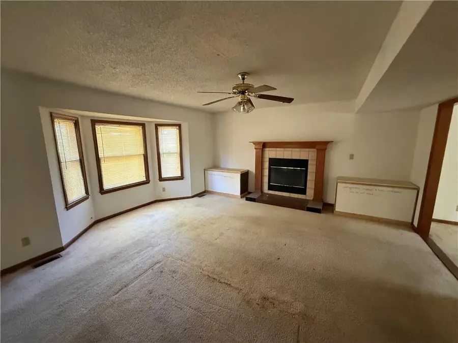 1101 Somerset Circle, Lawrence, KS 66049 - #2