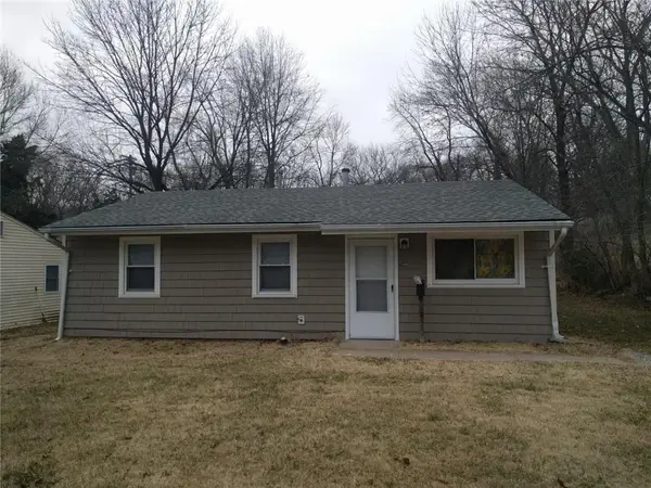 7800 E 51st Street, Kansas City, MO 64129