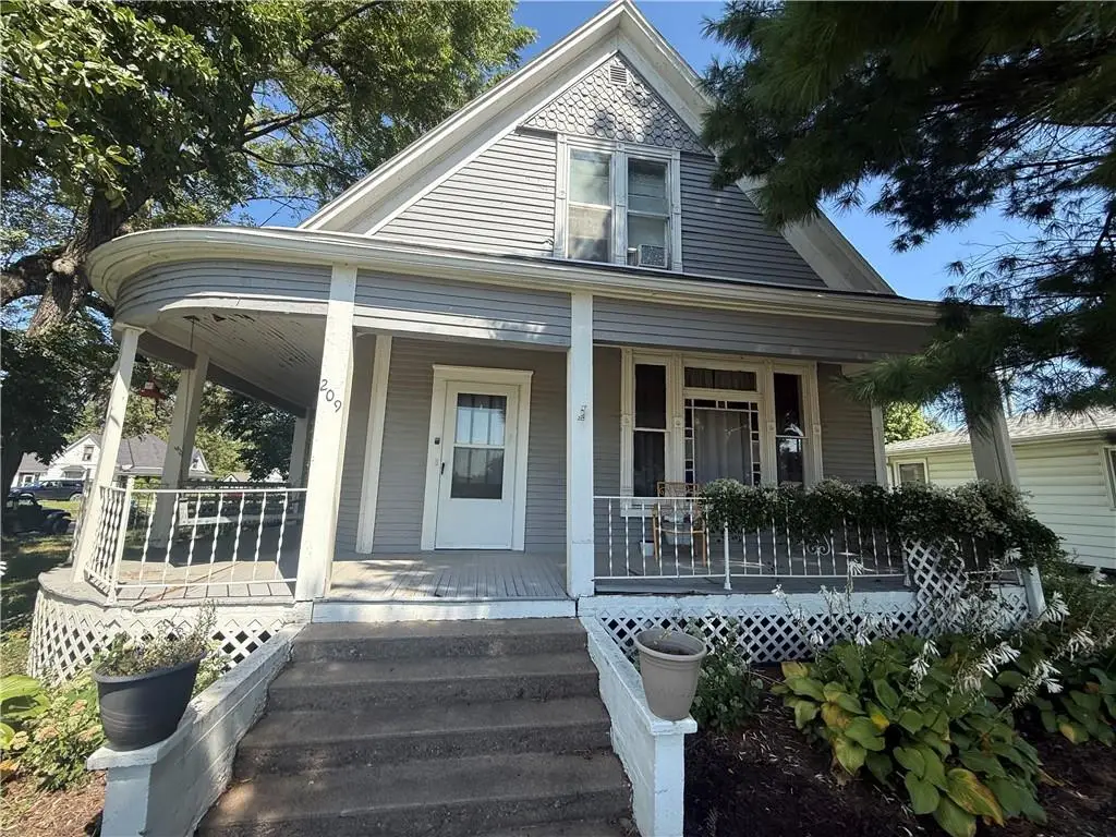 209 W Nodaway Street, Oregon, MO 64473 - #1