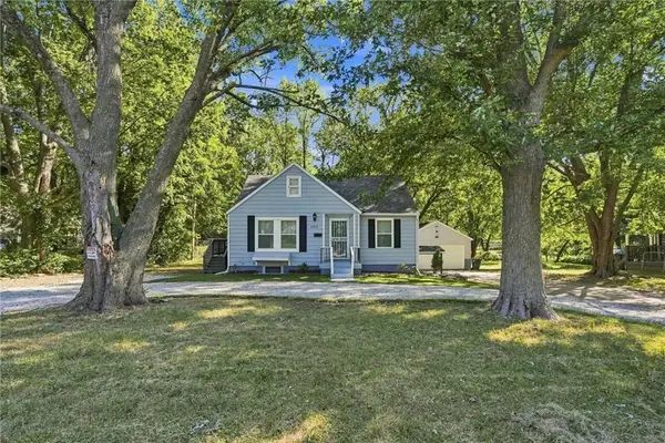 6315 E Red Bridge Road, Kansas City, MO 64134