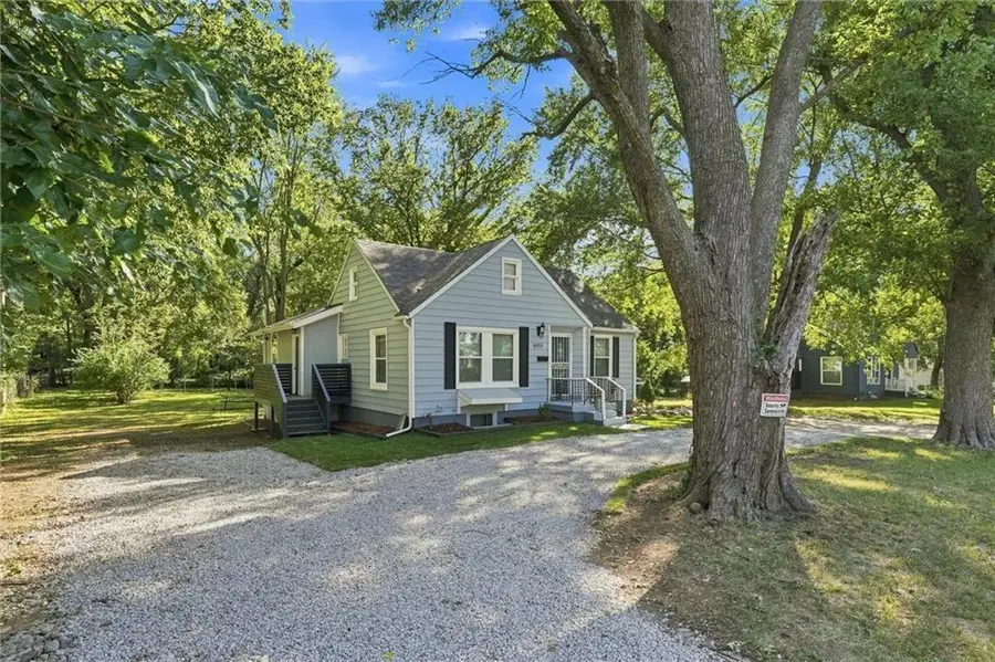 6315 E Red Bridge Road, Kansas City, MO 64134 - #3