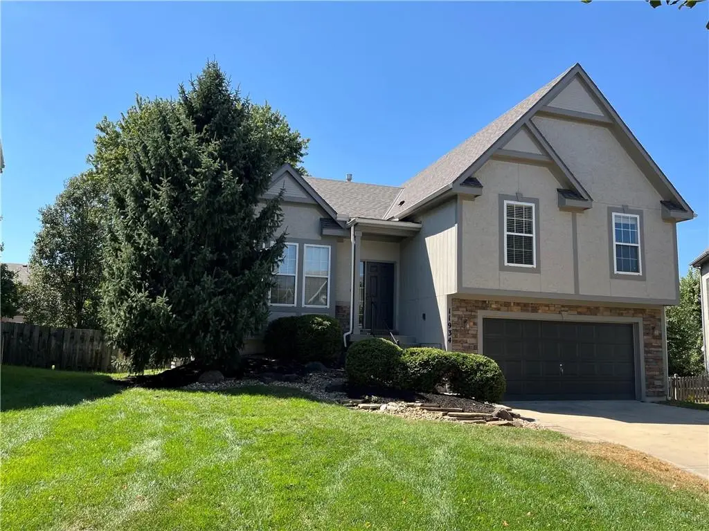 11934 S Lincoln Street, Olathe, KS 66061 - #1
