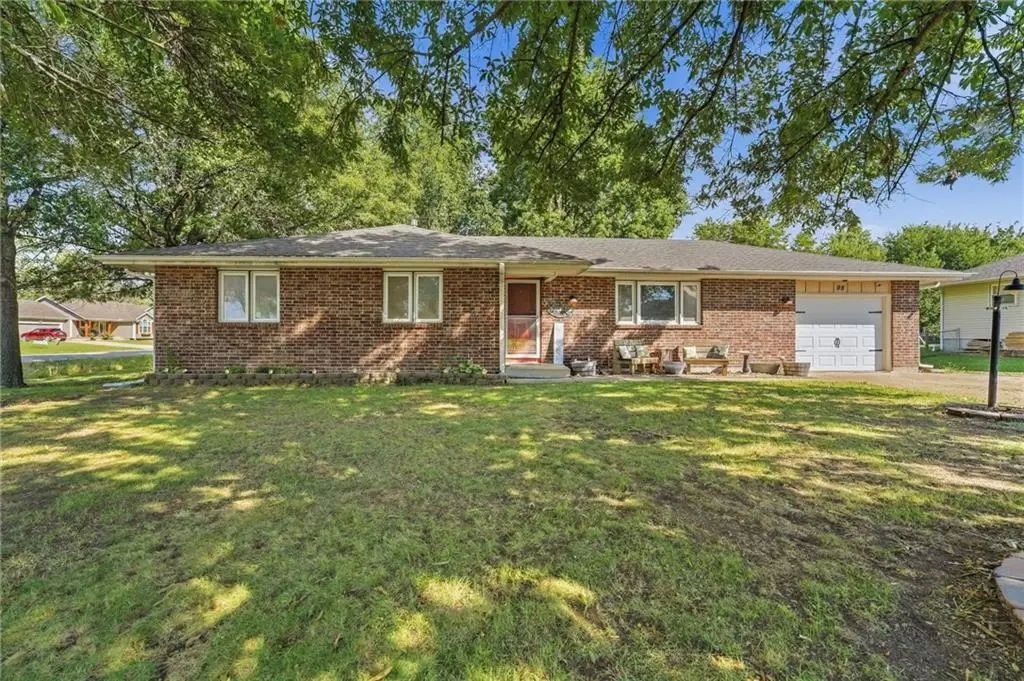 98 E Beulah Street, Garden City, MO 64747 - #1