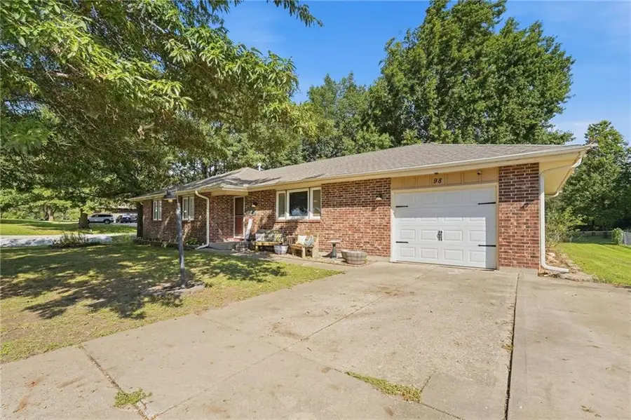 98 E Beulah Street, Garden City, MO 64747 - #3