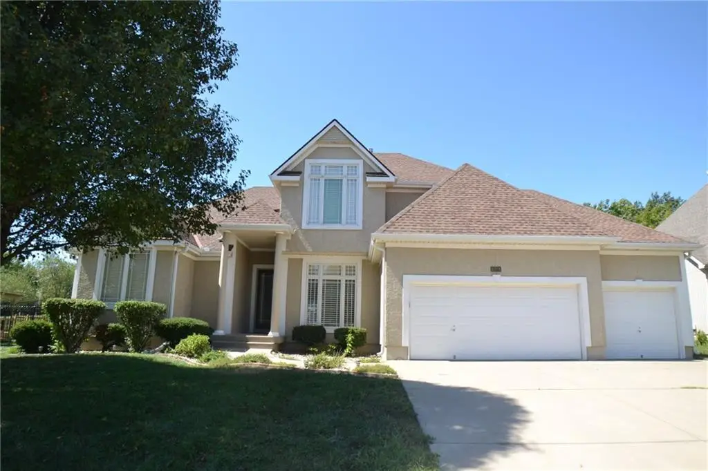6328 N Spruce Avenue, Kansas City, MO 64119 - #1