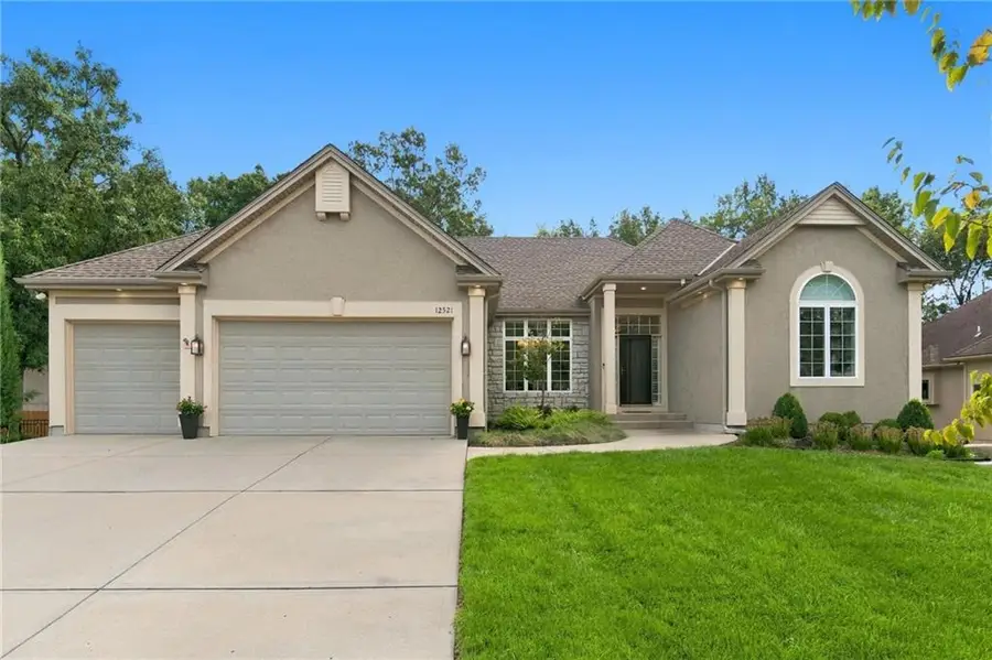12521 Grand Avenue, Kansas City, MO 64145 - #2