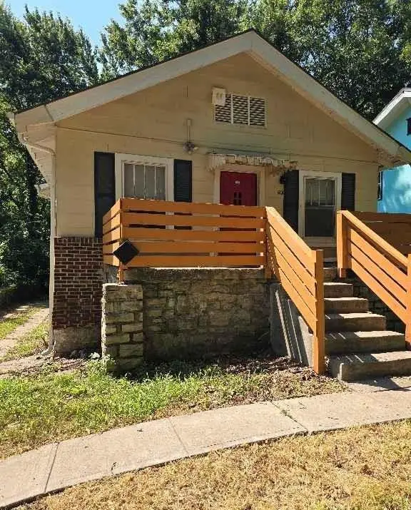 4019 E 67th Terrace, Kansas City, MO 64132