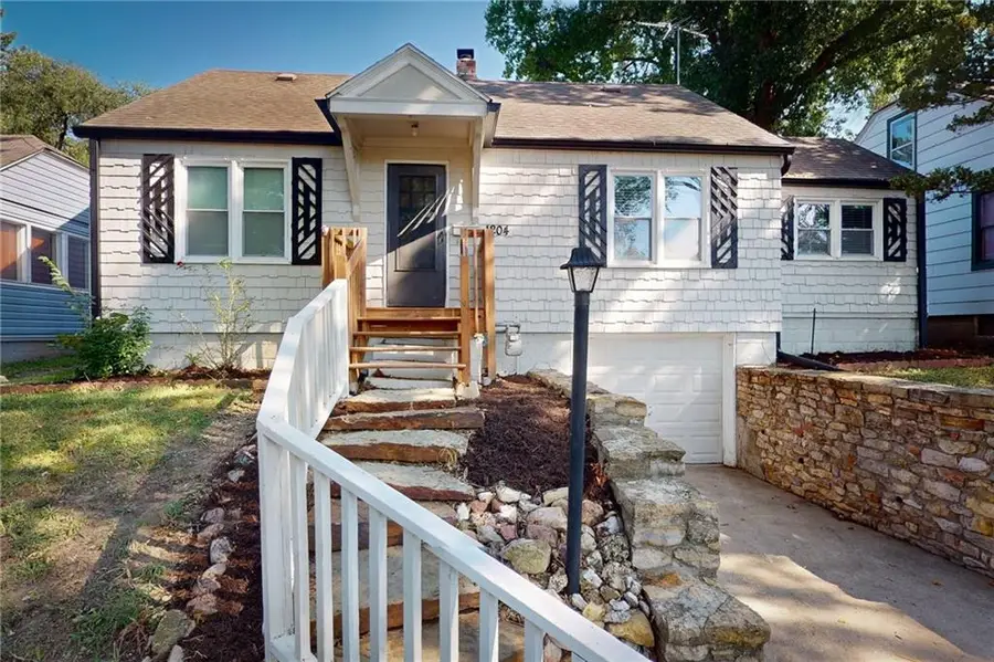 1204 Olive Street, Leavenworth, KS 66048 - #2