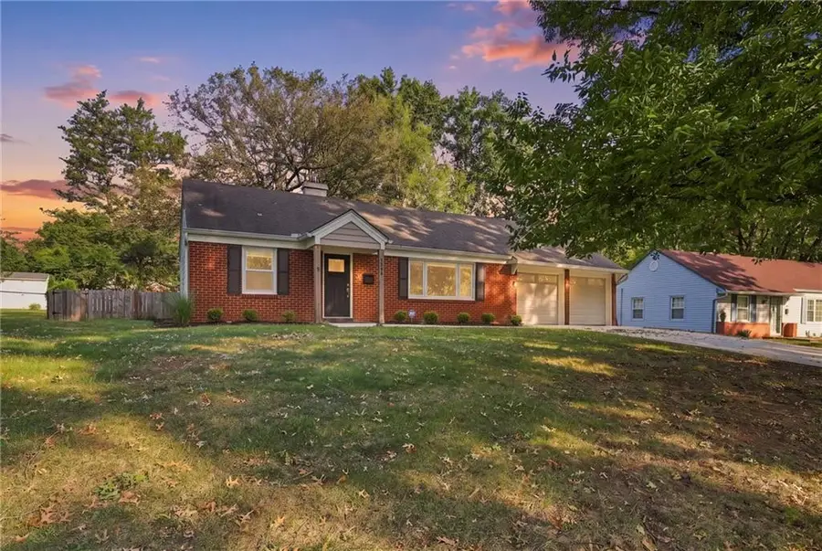 2200 W 79th Street, Prairie Village, KS 66208 - #3