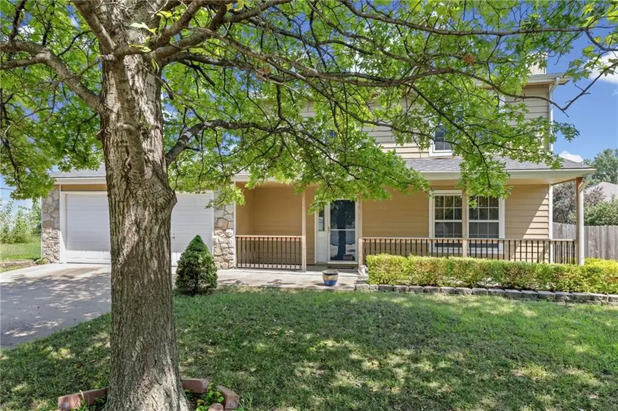 604 Stowe Court, Lawrence, KS 66049 - #2