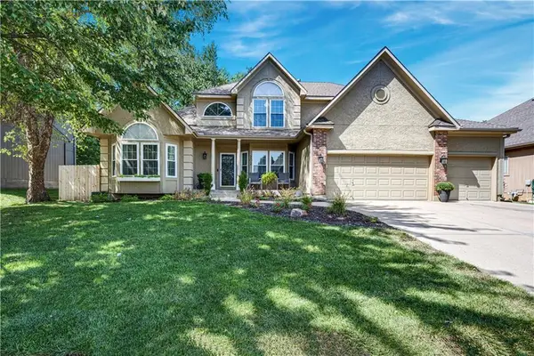 202 Shoreline Drive, Louisburg, KS 66053