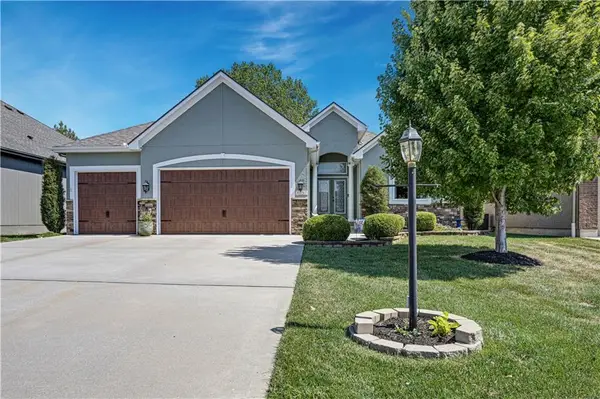 3357 SW Jessie Lane, Lee's Summit, MO 64082