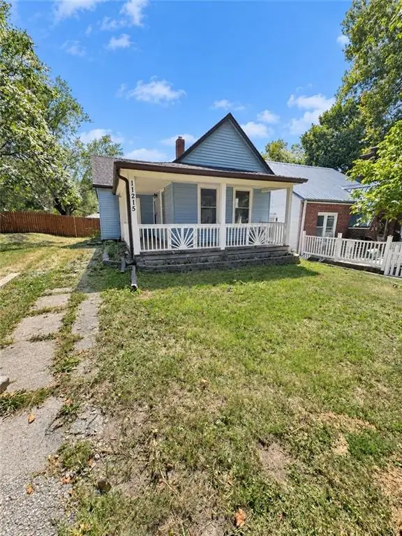 11215 Evans Street, Sugar Creek, MO 64054
