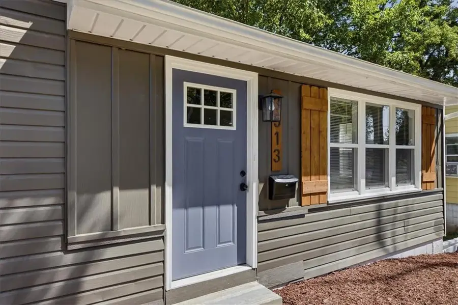 3513 Elmwood Avenue, Kansas City, MO 64128 - #3