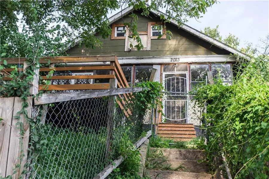 2023 Brighton Avenue, Kansas City, MO 64127 - #2