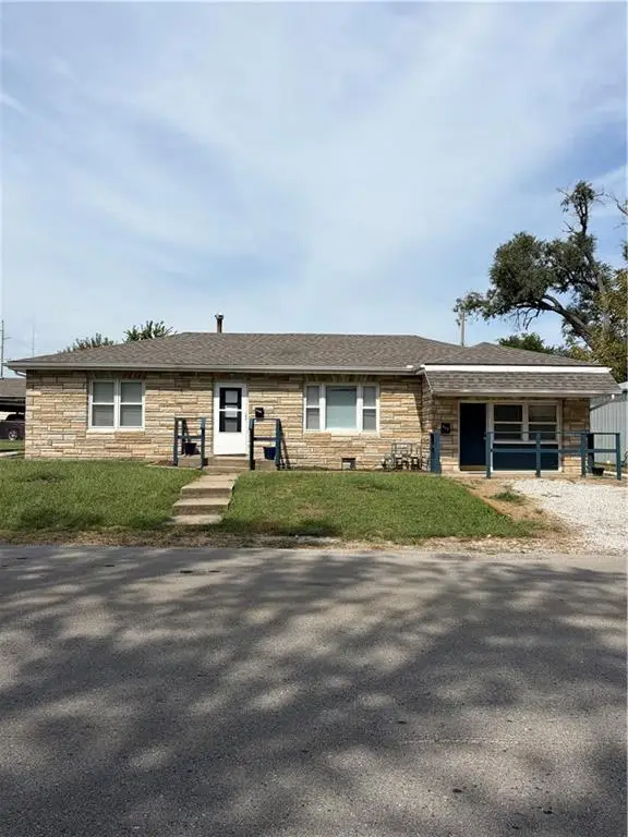 406/408 Ella Street, Belton, MO 64012 - #1